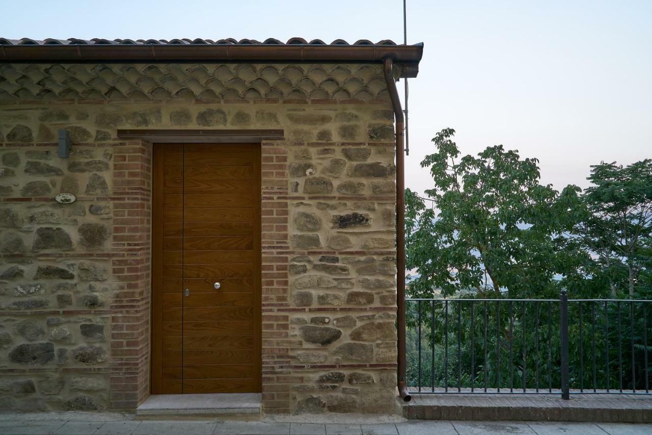 Le Radici Delle Nuvole Hotel Cairano Exterior photo
